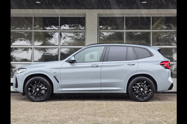 BMW X3 xDrive30e M SPORT | ELEKTR. TREKHAAK | 20 INCH LM VELGEN | CAMERA | BMW LIVE COCKPIT |