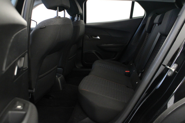 Peugeot 2008 1.2 PureTech Blue Lease Allure