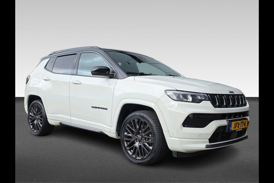 Jeep Compass 4xe 240 Plug-in Hybrid Electric S | Automaat | 4x4 | Volleder | Stoelen Elektrisch | Achtrijcamera/Parkeersensoren |