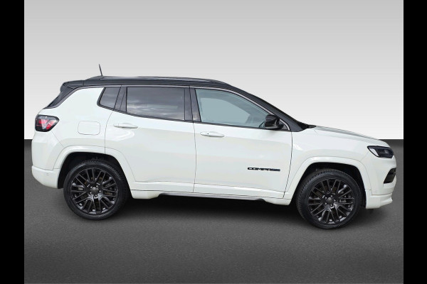 Jeep Compass 4xe 240 Plug-in Hybrid Electric S | Automaat | 4x4 | Volleder | Stoelen Elektrisch | Achtrijcamera/Parkeersensoren |