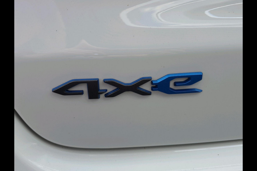 Jeep Compass 4xe 240 Plug-in Hybrid Electric S | Automaat | 4x4 | Volleder | Stoelen Elektrisch | Achtrijcamera/Parkeersensoren |