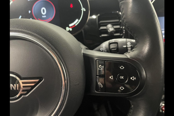 MINI Cooper 1.5 Serious Business AUT Navigatie Apple Carplay/Android Auto Parkeersensoren achter Cruise Control Virtual Cockpit Full LED Climate Control