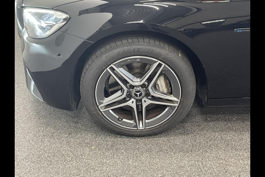 Mercedes-Benz E-Klasse 300e PHEV AMG Line Auto. Estate Panoramadak Navigatie Appel Carplay/ Android Auto Parkeersensoren Cruise Control Led Burmester Soundsystem Sfeerverlichting Elektrische achterklep Climate Control