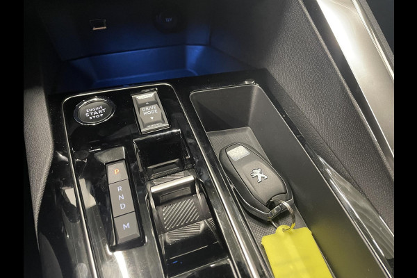 Peugeot 5008 1.2 PureTech GT Black Pack 7p Climate control Adaptive cruise control Achteruitrij camera Verwarmde voorstoelen Keyless Navigatie LED Apple Carplay/ Android Auto Peugeot 5008 1.2 PureTech GT Black Pack 7p Climate control Adaptive cruise control Achteruitrij camera Verwarmde voorstoelen Keyless Navigatie LED Apple Carplay/ Android Auto