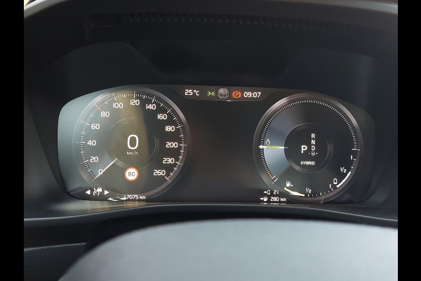 Volvo XC40 1.5 T4 Plug-in hybrid Core Bright | WinterPack | Camera | NAP