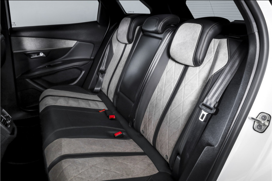 Peugeot 3008 1.6 HYbrid4 300 PK GT Orig. NL | Dig. Cockpit | Trekhaak | Cruise | PDC | Camera | NAV+App. Connect | ECC | LM 19" |