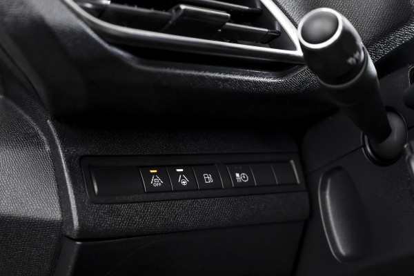 Peugeot 3008 1.6 HYbrid4 300 PK GT Orig. NL | Dig. Cockpit | Trekhaak | Cruise | PDC | Camera | NAV+App. Connect | ECC | LM 19" |