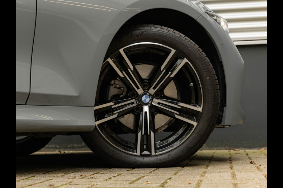 BMW 3-serie 320i M-Sport - Active Cruise Control - Stoelverwarming - Camera - Hifi BMW 3-serie 320i M-Sport - Active Cruise Control - Stoelverwarming - Camera - Hifi