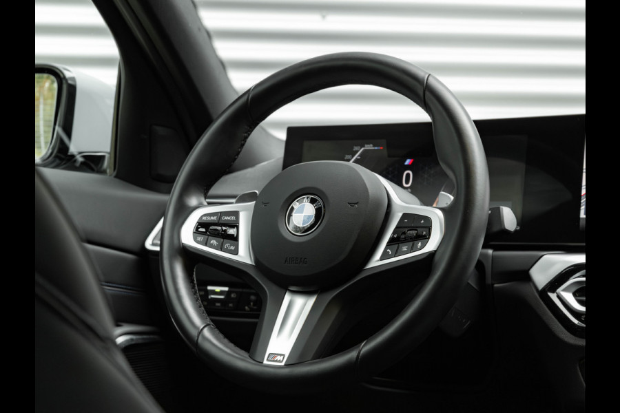 BMW 3-serie 320i M-Sport - Active Cruise Control - Stoelverwarming - Camera - Hifi BMW 3-serie 320i M-Sport - Active Cruise Control - Stoelverwarming - Camera - Hifi