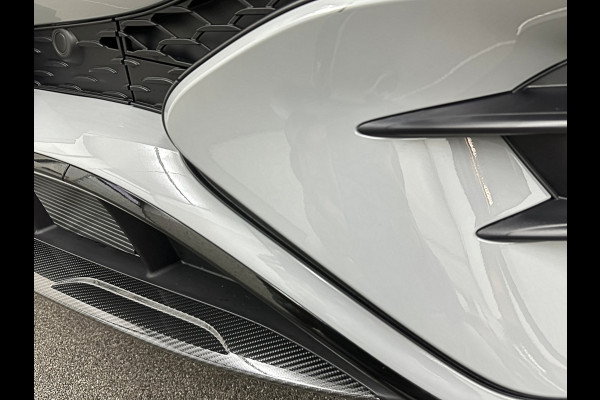 Mercedes-Benz GLE AMG 53 Hybrid | Nieuw! | Panorama | 360 Camera | ACC | Stoelventilatie | Burmester | Alpine-Grijs | Multi-Beam LED | Stoelverwarming V+A | Keyless-Go | Head-Up | AMG Drive-Unit | Trekhaak | 4-Zone Clima | Luchtvering | 22 inch | Magic-Vision | Standkachel | Carplay |