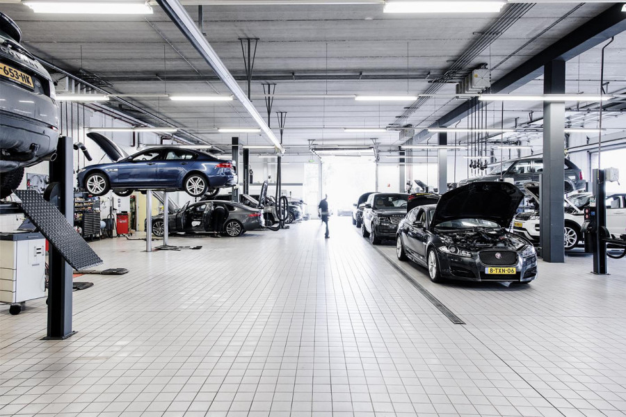 Land Rover Range Rover Sport P550e Autobiography PHEV | SVO | Land Rover Range Rover Sport P550e Autobiography PHEV | SVO |