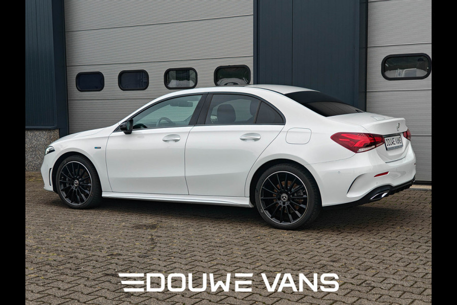 Mercedes-Benz A-Klasse 250e Sedan AMG Panorama Memory Night Pakket
