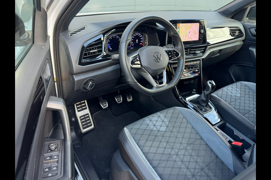 Volkswagen T-Roc 1.0 TSI R-Line * Blackstyle * Carplay * Climate Control * Parkeersensoren *