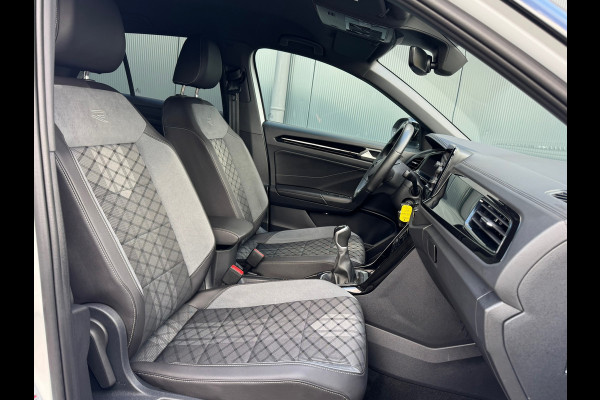 Volkswagen T-Roc 1.0 TSI R-Line * Blackstyle * Carplay * Climate Control * Parkeersensoren *