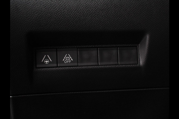 Peugeot 2008 1.2 PureTech 130pk GT Line Auto. Navigatie Apple Carplay/Android Auto Camera Parkeersensoren Adaptive Cruise Control Stoelverwarming Full Led Climate Control