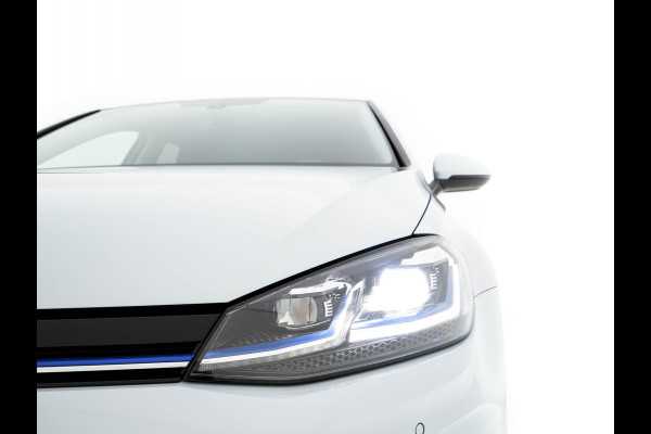 Volkswagen e-Golf {SOH-90%} Aut. *ADAPTIVE-CRUISE | FULL-LED | NAVI-FULLMAP | COMFORT-SEATS | ECC | PRIVACY-GLASS | PARKPILOT | CCS-FASTLOADER | 16''ALU* Volkswagen e-Golf {SOH-90%} Aut. *ADAPTIVE-CRUISE | FULL-LED | NAVI-FULLMAP | COMFORT-SEATS | ECC | PRIVACY-GLASS | PARKPILOT | CCS-FASTLOADER | 16''ALU*