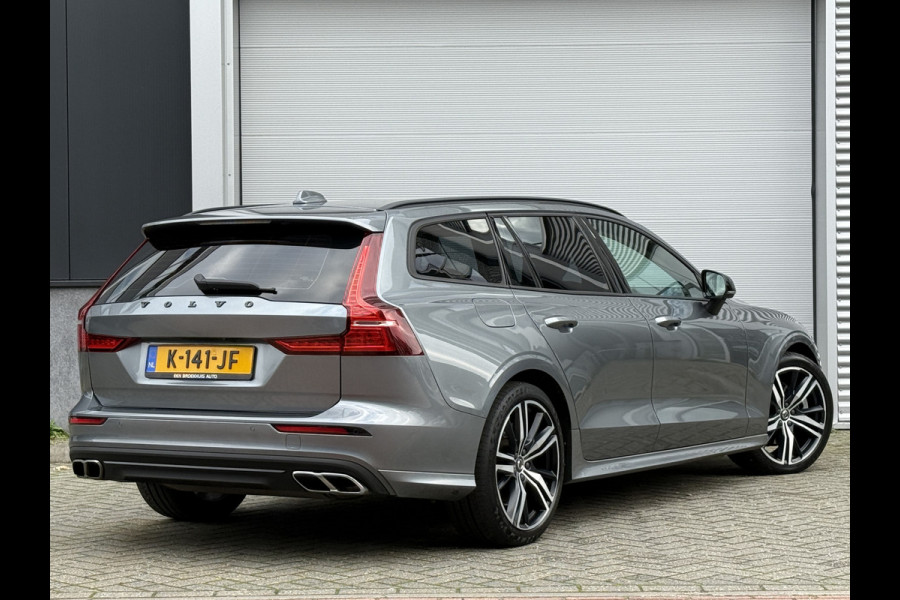 Volvo V60 2.0 B3 Momentum Advantage | R-Design | Elek. Trekhaak | Camera | Dealer onderhouden Volvo V60 2.0 B3 Momentum Advantage | R-Design | Elek. Trekhaak | Camera | Dealer onderhouden