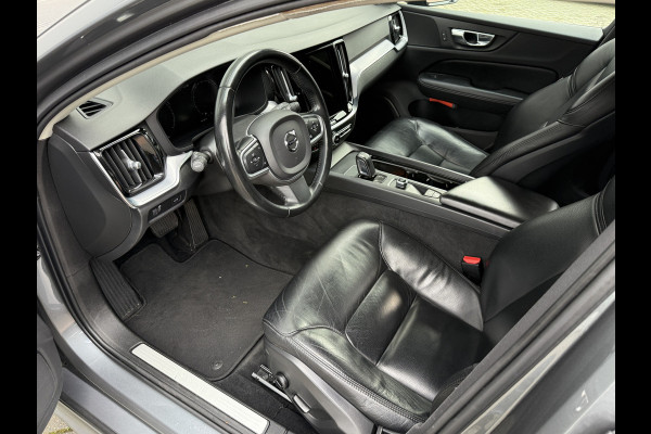 Volvo V60 2.0 B3 Momentum Advantage | R-Design | Elek. Trekhaak | Camera | Dealer onderhouden Volvo V60 2.0 B3 Momentum Advantage | R-Design | Elek. Trekhaak | Camera | Dealer onderhouden