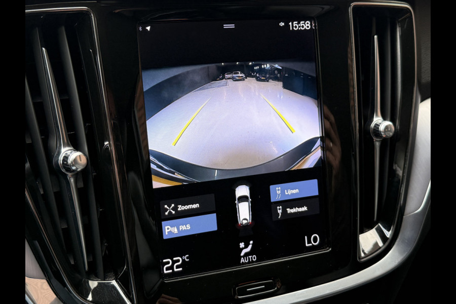 Volvo V60 2.0 B3 Momentum Advantage | R-Design | Elek. Trekhaak | Camera | Dealer onderhouden Volvo V60 2.0 B3 Momentum Advantage | R-Design | Elek. Trekhaak | Camera | Dealer onderhouden