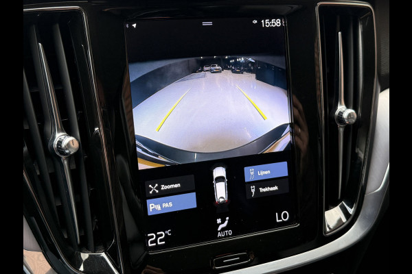 Volvo V60 2.0 B3 Momentum Advantage | R-Design | Elek. Trekhaak | Camera | Dealer onderhouden Volvo V60 2.0 B3 Momentum Advantage | R-Design | Elek. Trekhaak | Camera | Dealer onderhouden