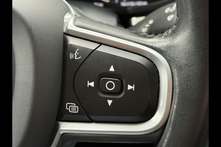 Volvo V60 2.0 B3 Momentum Advantage | R-Design | Elek. Trekhaak | Camera | Dealer onderhouden Volvo V60 2.0 B3 Momentum Advantage | R-Design | Elek. Trekhaak | Camera | Dealer onderhouden