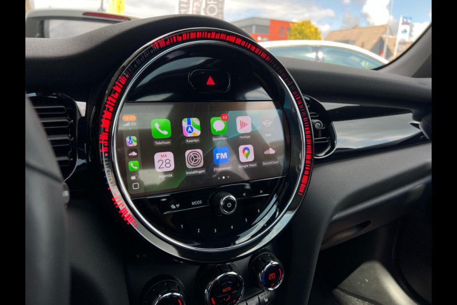 MINI Mini 1.5 Cooper John Cooper Works STUURWIEL VERW | PANO | CARPLAY | DEALER ONDERH | STOELVERW |