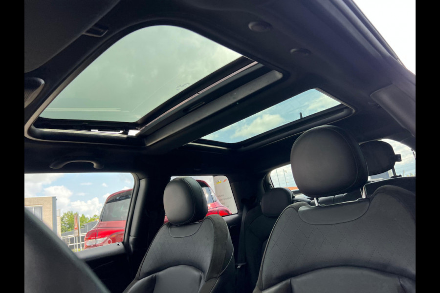 MINI Mini 1.5 Cooper John Cooper Works STUURWIEL VERW | PANO | CARPLAY | DEALER ONDERH | STOELVERW |