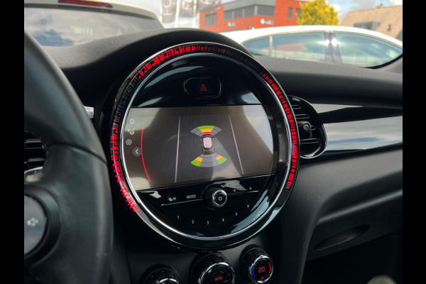 MINI Mini 1.5 Cooper John Cooper Works STUURWIEL VERW | PANO | CARPLAY | DEALER ONDERH | STOELVERW |