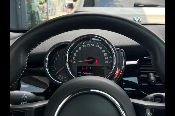MINI Mini 1.5 Cooper John Cooper Works STUURWIEL VERW | PANO | CARPLAY | DEALER ONDERH | STOELVERW |
