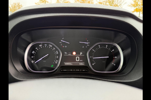 Peugeot Expert 231L 2.0 BlueHDI automaat 180pk Premium Pack, CarPlay, Xenon Peugeot Expert 231L 2.0 BlueHDI automaat 180pk Premium Pack, CarPlay, Xenon