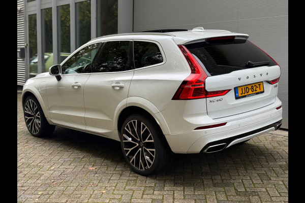 Volvo XC60 2.0 T8 Twin Engine AWD R-Design l Pano l 360 Camera l HK Audio l Trekhaak l Luchtvering l Volvo XC60 2.0 T8 Twin Engine AWD R-Design l Pano l 360 Camera l HK Audio l Trekhaak l Luchtvering l
