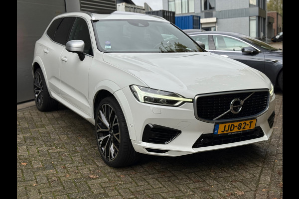 Volvo XC60 2.0 T8 Twin Engine AWD R-Design l Pano l 360 Camera l HK Audio l Trekhaak l Luchtvering l Volvo XC60 2.0 T8 Twin Engine AWD R-Design l Pano l 360 Camera l HK Audio l Trekhaak l Luchtvering l
