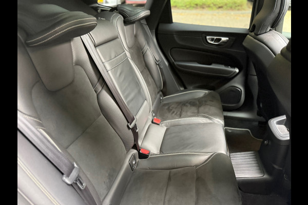 Volvo XC60 2.0 T8 Twin Engine AWD R-Design l Pano l 360 Camera l HK Audio l Trekhaak l Luchtvering l Volvo XC60 2.0 T8 Twin Engine AWD R-Design l Pano l 360 Camera l HK Audio l Trekhaak l Luchtvering l
