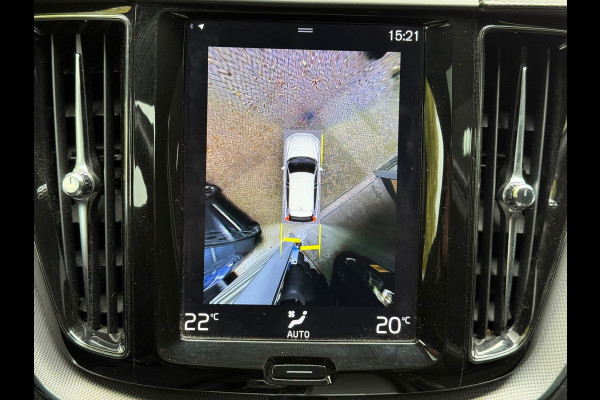 Volvo XC60 2.0 T8 Twin Engine AWD R-Design l Pano l 360 Camera l HK Audio l Trekhaak l Luchtvering l Volvo XC60 2.0 T8 Twin Engine AWD R-Design l Pano l 360 Camera l HK Audio l Trekhaak l Luchtvering l