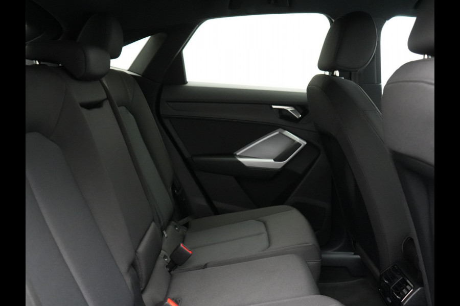 Audi Q3 Sportback 45 TFSI e Advanced Edition Plug In Hybrid 245pk Dealer O.H PHEV | Camera | Virtual | Navigatie Full Map | Cruise Control | LED Koplampen | Blis | Lane Assist | DAB |
