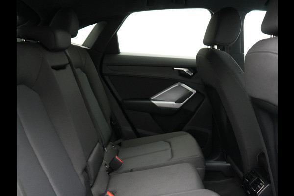 Audi Q3 Sportback 45 TFSI e Advanced Edition Plug In Hybrid 245pk Dealer O.H PHEV | Camera | Virtual | Navigatie Full Map | Cruise Control | LED Koplampen | Blis | Lane Assist | DAB |