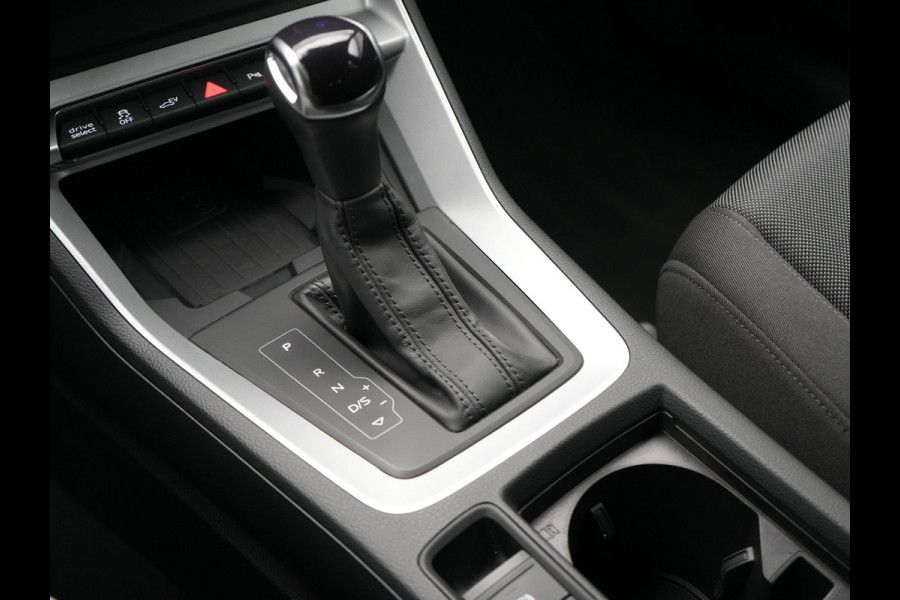 Audi Q3 Sportback 45 TFSI e Advanced Edition Plug In Hybrid 245pk Dealer O.H PHEV | Camera | Virtual | Navigatie Full Map | Cruise Control | LED Koplampen | Blis | Lane Assist | DAB |