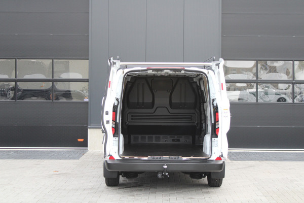 Ford Transit Custom 320 2.0 TDCI L2H1 Trend 136pk - Imperiaal - Betimmering - Carplay - Android - Camera - LED koplampen - Stoelverwarming - Rijklaa Ford Transit Custom 320 2.0 TDCI L2H1 Trend 136pk - Imperiaal - Betimmering - Carplay - Android - Camera - LED koplampen - Stoelverwarming - Rijklaa