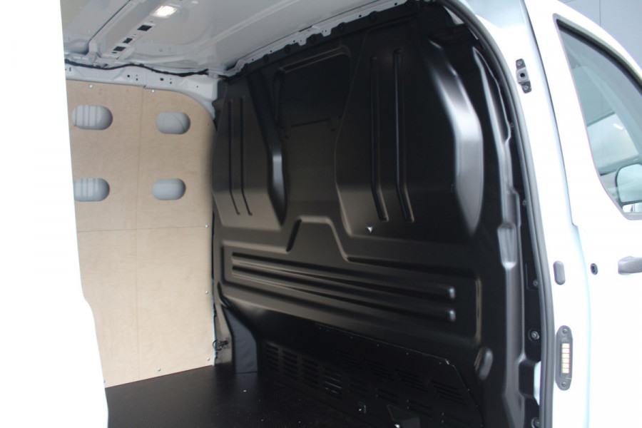 Ford Transit Custom 320 2.0 TDCI L2H1 Trend 136pk - Imperiaal - Betimmering - Carplay - Android - Camera - LED koplampen - Stoelverwarming - Rijklaa Ford Transit Custom 320 2.0 TDCI L2H1 Trend 136pk - Imperiaal - Betimmering - Carplay - Android - Camera - LED koplampen - Stoelverwarming - Rijklaa