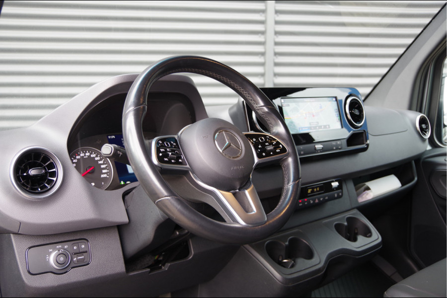 Mercedes-Benz Sprinter 519 3.0 CDI V6 L2H1 LED, LEDER, 3.5T TREKHAAK, STANDKACHEL, DUBBELLUCHT, ADAPT. CRUISE, MBUX 10'', 360 CAMERA, STOELVERWARMING,