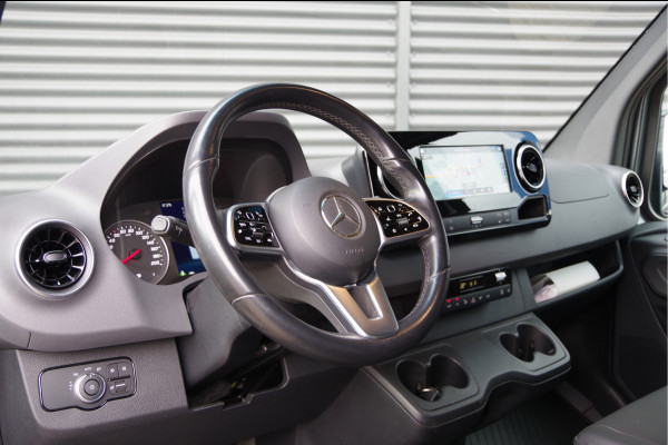 Mercedes-Benz Sprinter 519 3.0 CDI V6 L2H1 LED, LEDER, 3.5T TREKHAAK, STANDKACHEL, DUBBELLUCHT, ADAPT. CRUISE, MBUX 10'', 360 CAMERA, STOELVERWARMING,