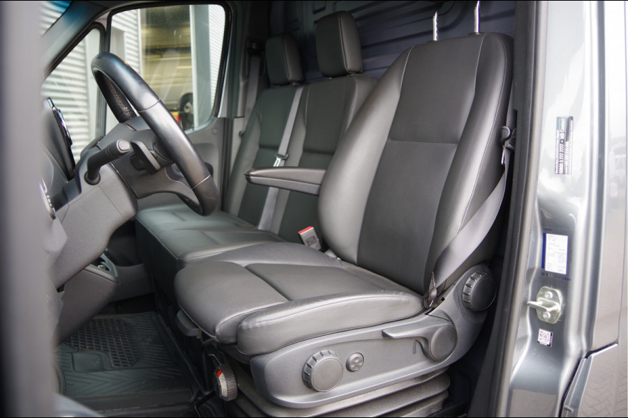 Mercedes-Benz Sprinter 519 3.0 CDI V6 L2H1 LED, LEDER, 3.5T TREKHAAK, STANDKACHEL, DUBBELLUCHT, ADAPT. CRUISE, MBUX 10'', 360 CAMERA, STOELVERWARMING,