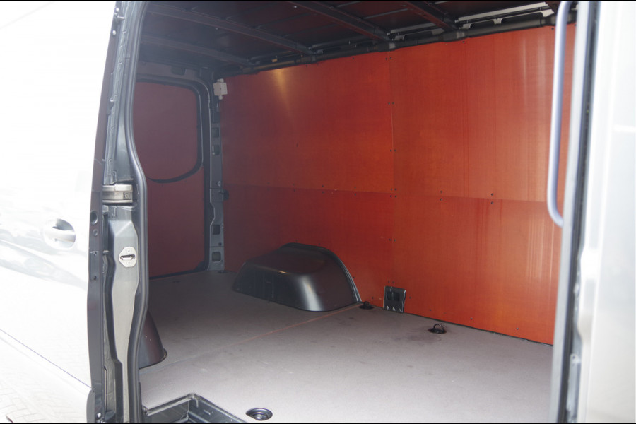 Mercedes-Benz Sprinter 519 3.0 CDI V6 L2H1 LED, LEDER, 3.5T TREKHAAK, STANDKACHEL, DUBBELLUCHT, ADAPT. CRUISE, MBUX 10'', 360 CAMERA, STOELVERWARMING,
