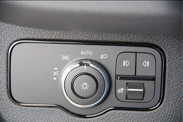 Mercedes-Benz Sprinter 519 3.0 CDI V6 L2H1 LED, LEDER, 3.5T TREKHAAK, STANDKACHEL, DUBBELLUCHT, ADAPT. CRUISE, MBUX 10'', 360 CAMERA, STOELVERWARMING,