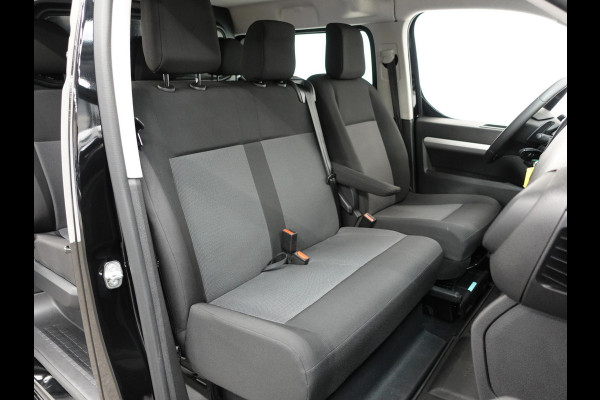 Peugeot Expert 180pk Automaat Long L3 Premium Dubbele Cabine Trekhaak Navigatie Apple Carplay Cruise control Airco Peugeot Expert 180pk Automaat Long L3 Premium Dubbele Cabine Trekhaak Navigatie Apple Carplay Cruise control Airco