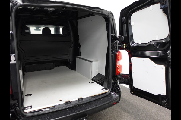 Peugeot Expert 180pk Automaat Long L3 Premium Dubbele Cabine Trekhaak Navigatie Apple Carplay Cruise control Airco Peugeot Expert 180pk Automaat Long L3 Premium Dubbele Cabine Trekhaak Navigatie Apple Carplay Cruise control Airco