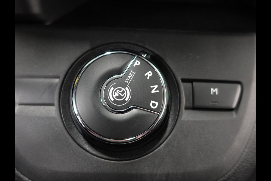 Peugeot Expert 180pk Automaat Long L3 Premium Dubbele Cabine Trekhaak Navigatie Apple Carplay Cruise control Airco Peugeot Expert 180pk Automaat Long L3 Premium Dubbele Cabine Trekhaak Navigatie Apple Carplay Cruise control Airco