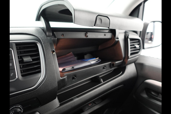 Peugeot Expert 180pk Automaat Long L3 Premium Dubbele Cabine Trekhaak Navigatie Apple Carplay Cruise control Airco Peugeot Expert 180pk Automaat Long L3 Premium Dubbele Cabine Trekhaak Navigatie Apple Carplay Cruise control Airco