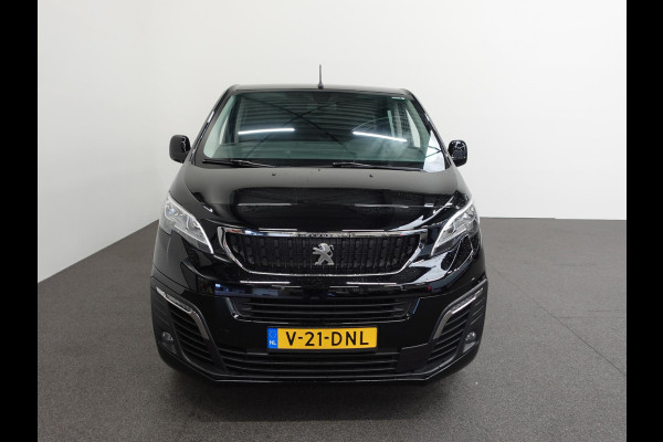 Peugeot Expert 180pk Automaat Long L3 Premium Dubbele Cabine Trekhaak Navigatie Apple Carplay Cruise control Airco Peugeot Expert 180pk Automaat Long L3 Premium Dubbele Cabine Trekhaak Navigatie Apple Carplay Cruise control Airco