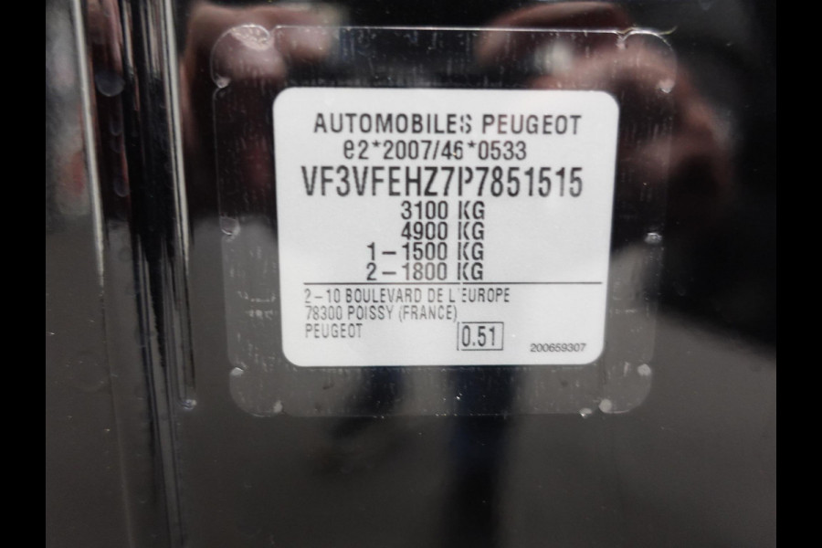 Peugeot Expert 180pk Automaat Long L3 Premium Dubbele Cabine Trekhaak Navigatie Apple Carplay Cruise control Airco Peugeot Expert 180pk Automaat Long L3 Premium Dubbele Cabine Trekhaak Navigatie Apple Carplay Cruise control Airco